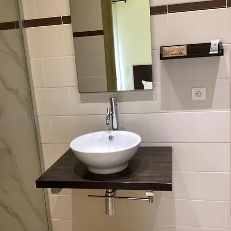 Chez Francois ベッド・アンド・ブレックファスト 3*