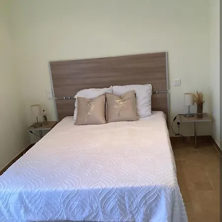 ベッド・アンド・ブレックファスト Chez Francois Ortale