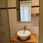 לינה וארוחת בוקר Chez Francois 3*