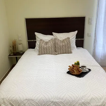 Chez Francois Bed & Breakfast Ortale